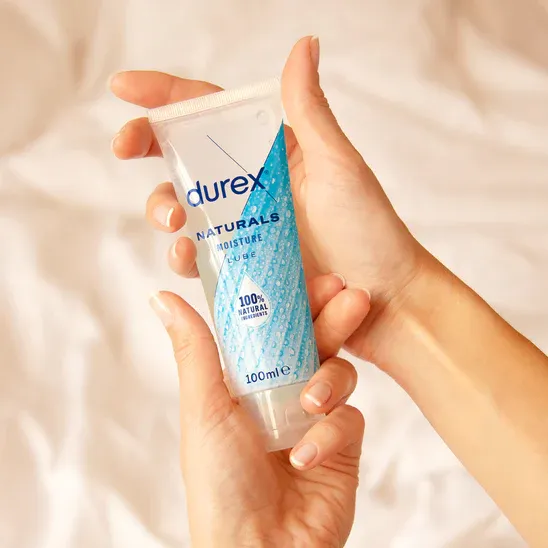 Durex-Naturals-Intimate-Lube-Moisture-100ml-Size-view.webp Durex Naturals Intimate Lube Moisture - 100ml