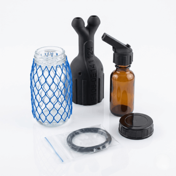 Titan Booster F106 Set – 100ml Glass Bottle, Flow Control & Leather Strap